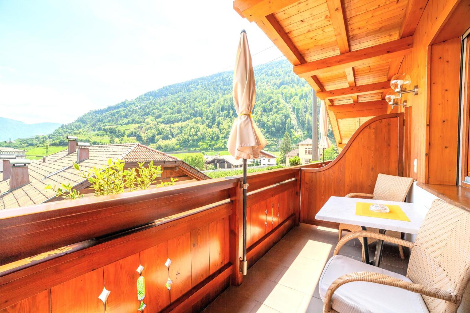 Appartementhaus Tratter Lagundo Exterior foto